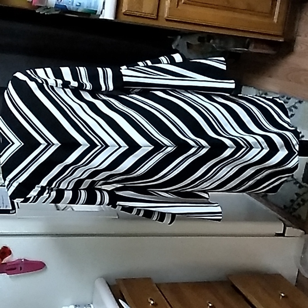 Midi dress size 6 - Picture 4 of 6